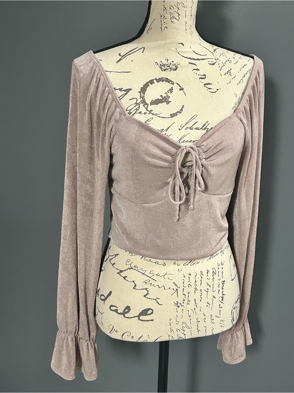 B Sydney Mauve Ruched Tie Front Bell Sleeve Top Size Large